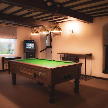 Llansantffraid-ym-Mechain The Lion Hotel المظهر الخارجي الصورة