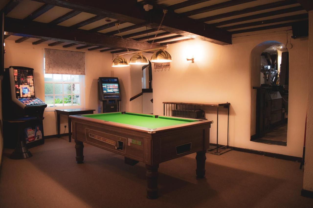 Llansantffraid-ym-Mechain The Lion Hotel المظهر الخارجي الصورة