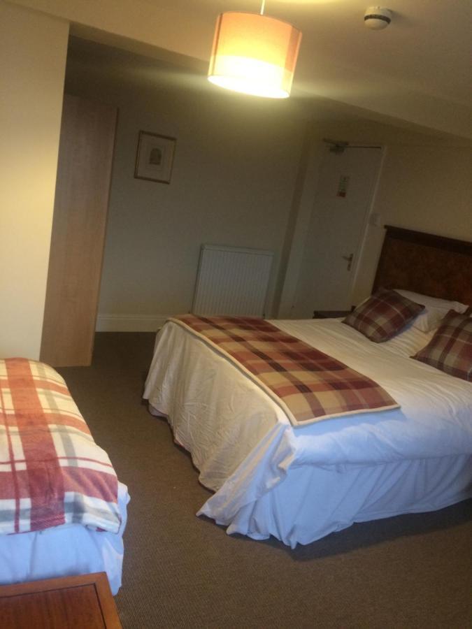 Llansantffraid-ym-Mechain The Lion Hotel المظهر الخارجي الصورة