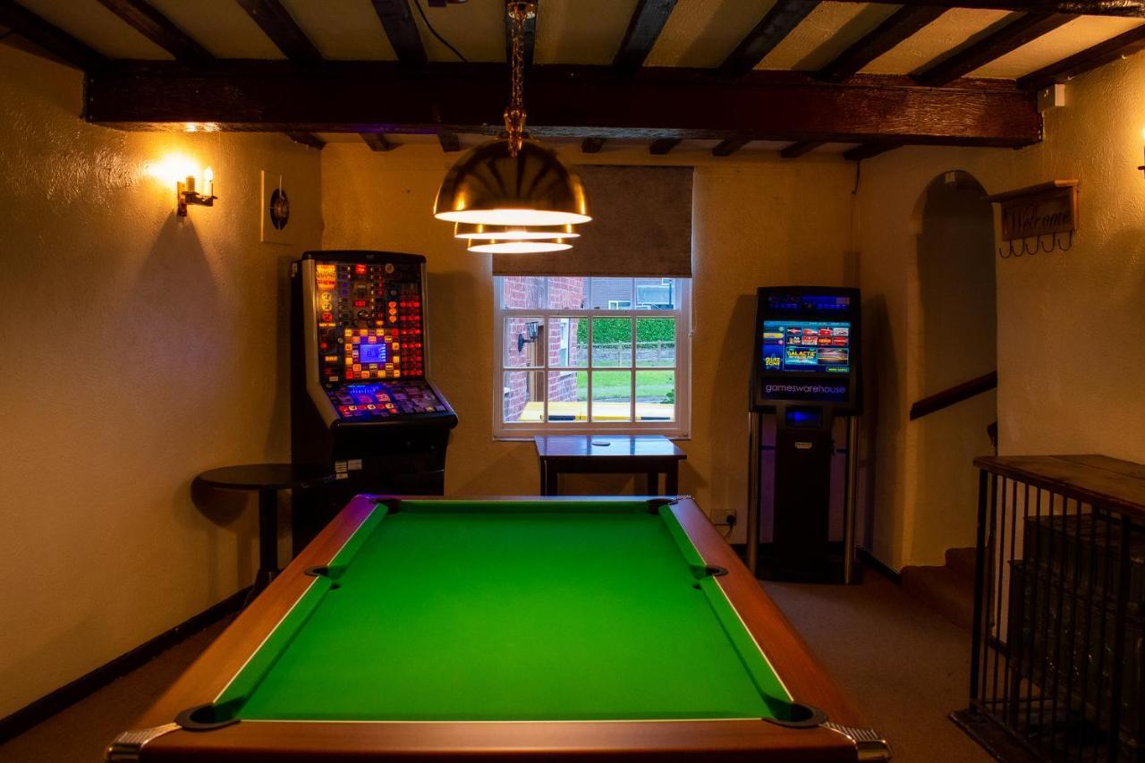 Llansantffraid-ym-Mechain The Lion Hotel المظهر الخارجي الصورة