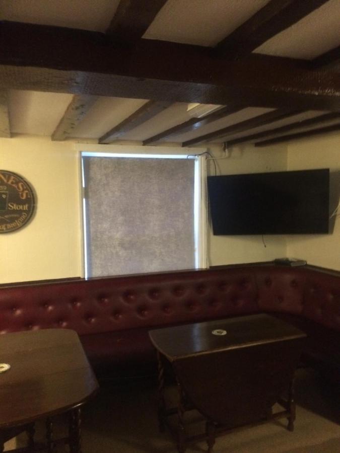 Llansantffraid-ym-Mechain The Lion Hotel المظهر الخارجي الصورة